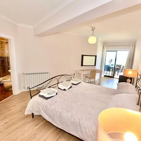 Palm Tree * סאו מרטיניו דו פורטו